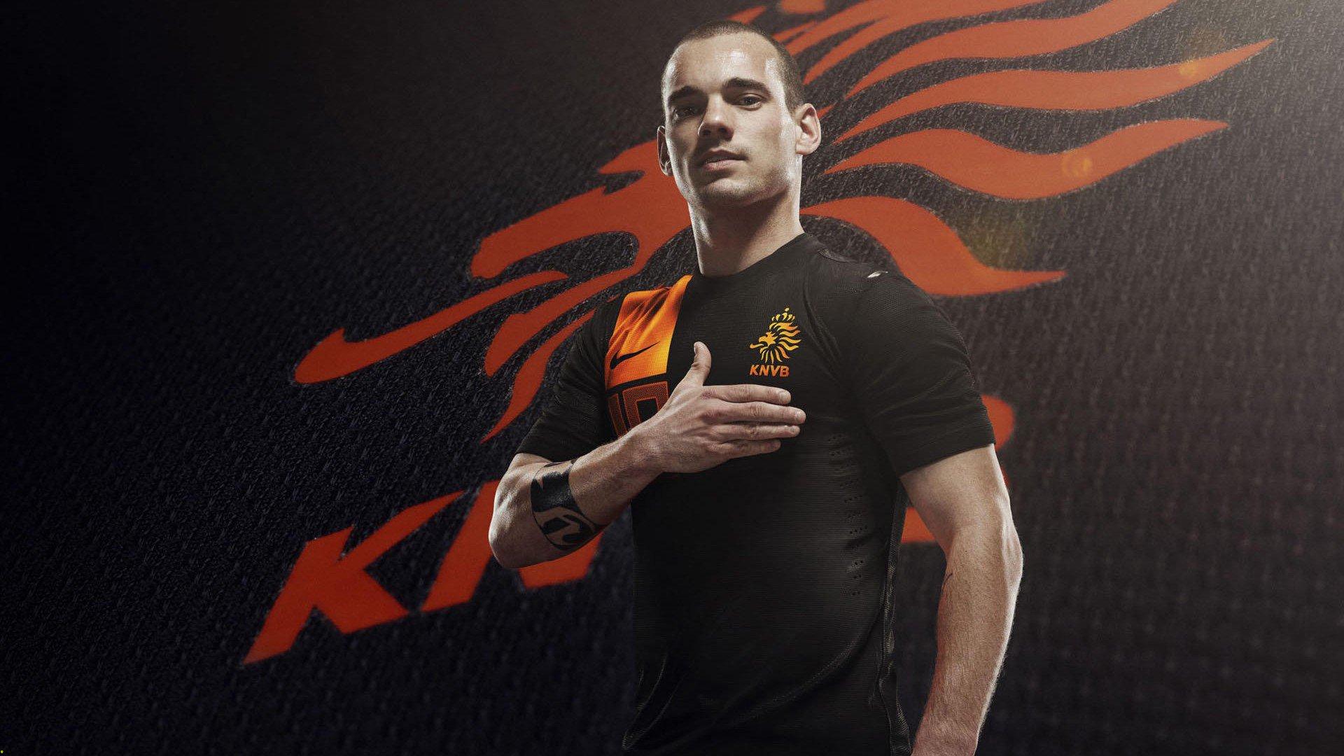 VAR判罚引发巨大争议!关键点球决定比赛胜负,球迷怒斥裁判不公