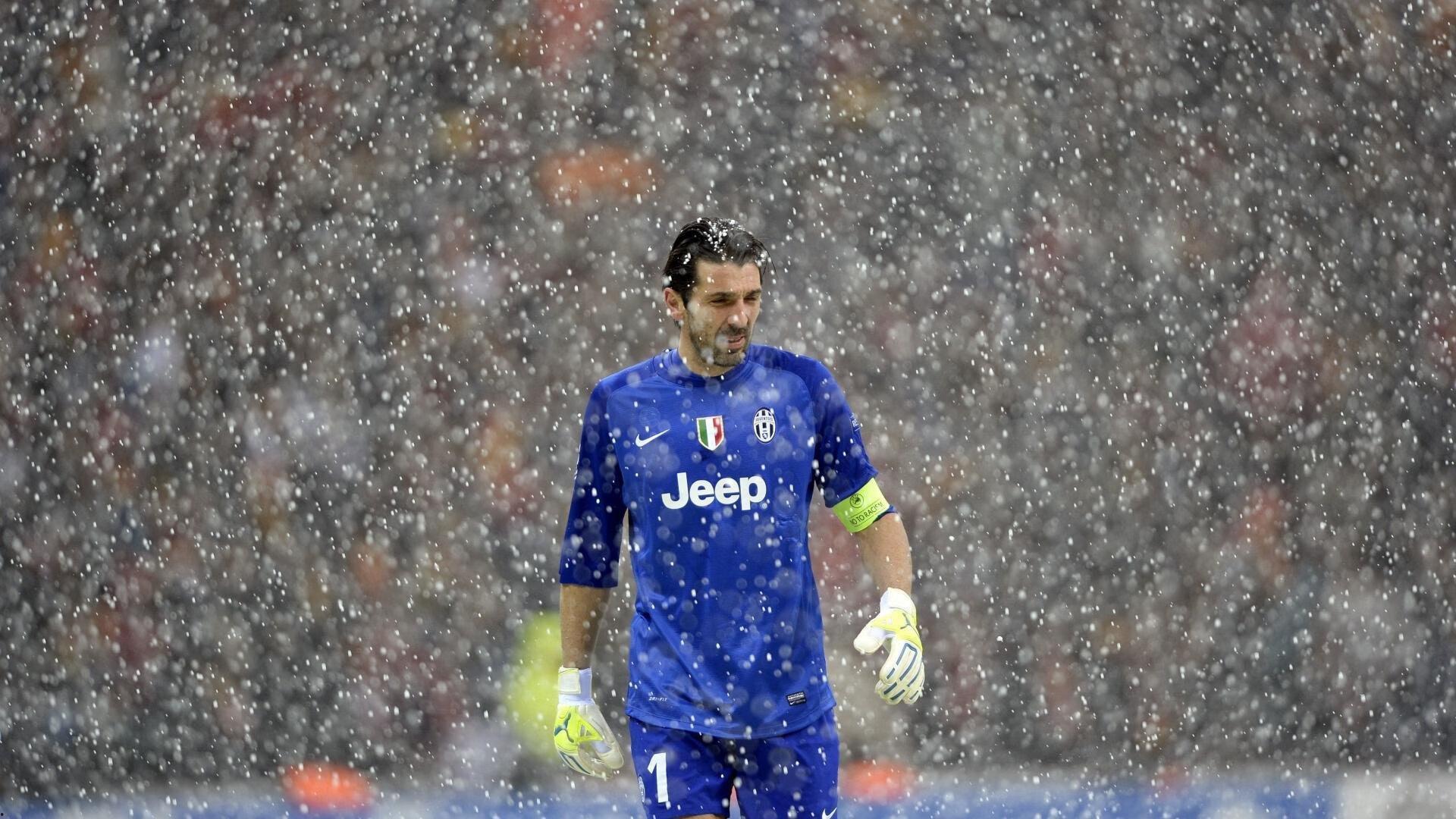 劳塔罗追平传奇射手马佐拉纪录 坦言成就超乎想象,这是团队赋予的荣耀